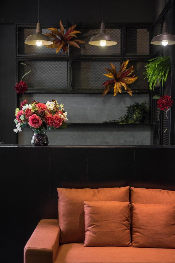在家行旅 中山館 Hotell Taipei Exteriör bild