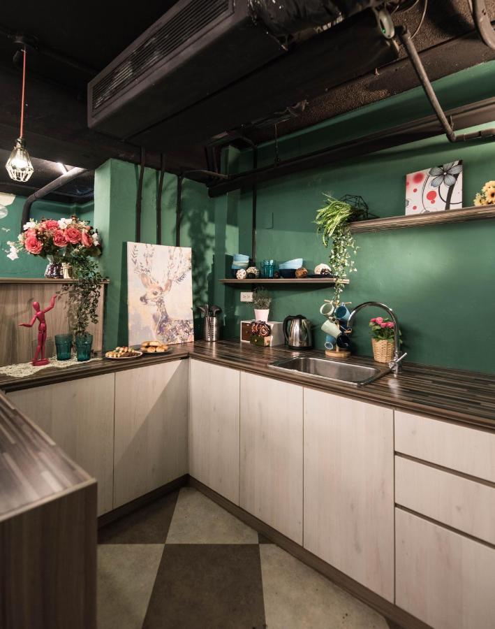 在家行旅 中山館 Hotell Taipei Exteriör bild